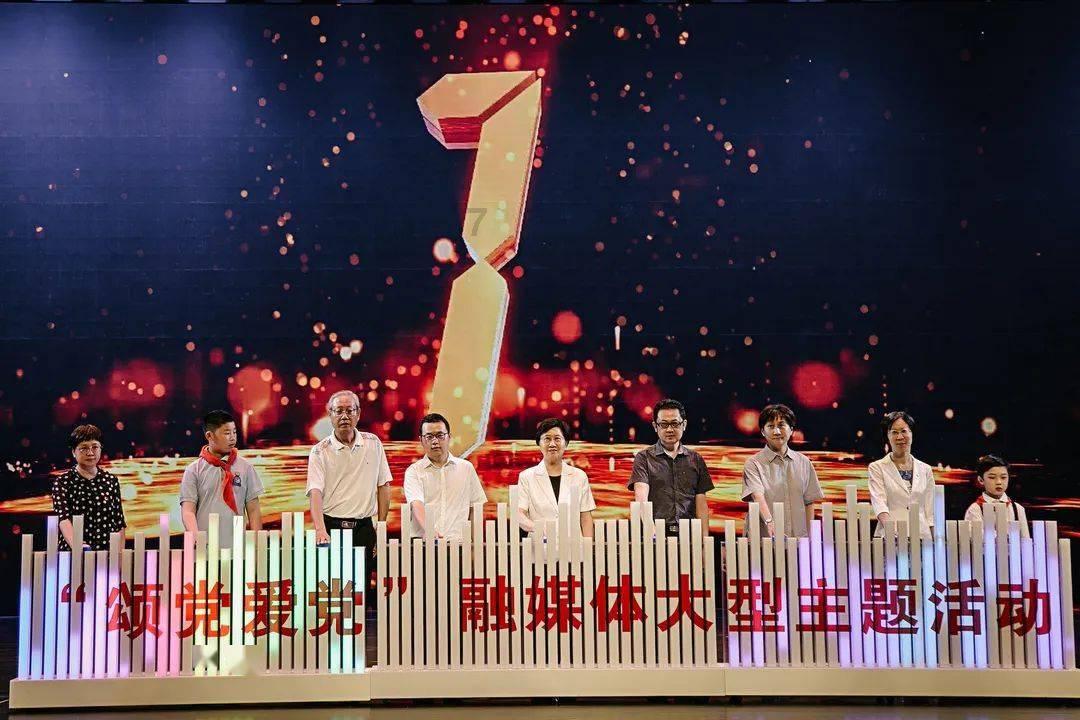 僵尸女友送月饼啦